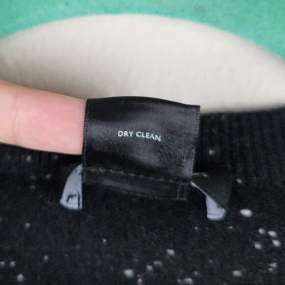 C by Bloomingdale's 100% Cashmere Black Speckled Crewneck Sweater XS *read* - Picture 6 of 8